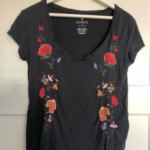 American Eagle floral T-shirt